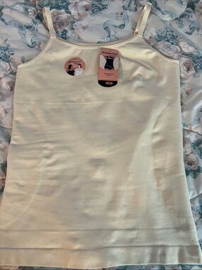 Shapermint Ivory Seamless Scoop Neck Cami with Adjustable Straps 3xl